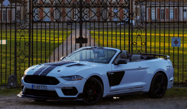 location Mustang V8 Cabriolet