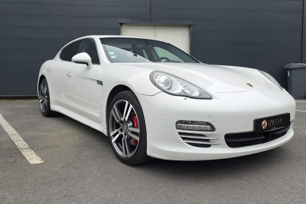 Location Porsche Panamera 4S