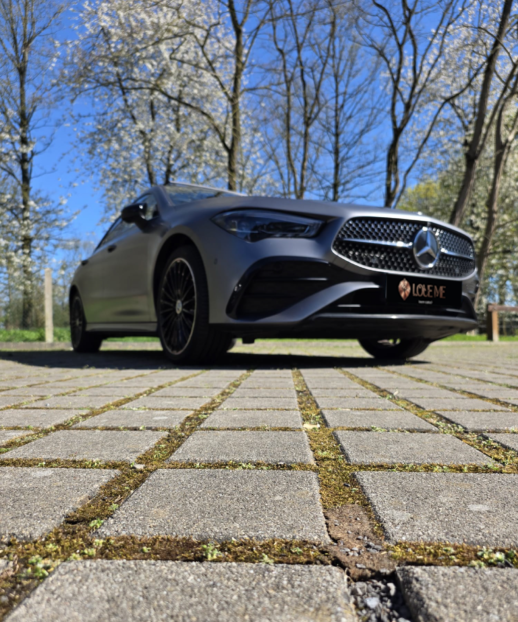 mercedes côté gauche