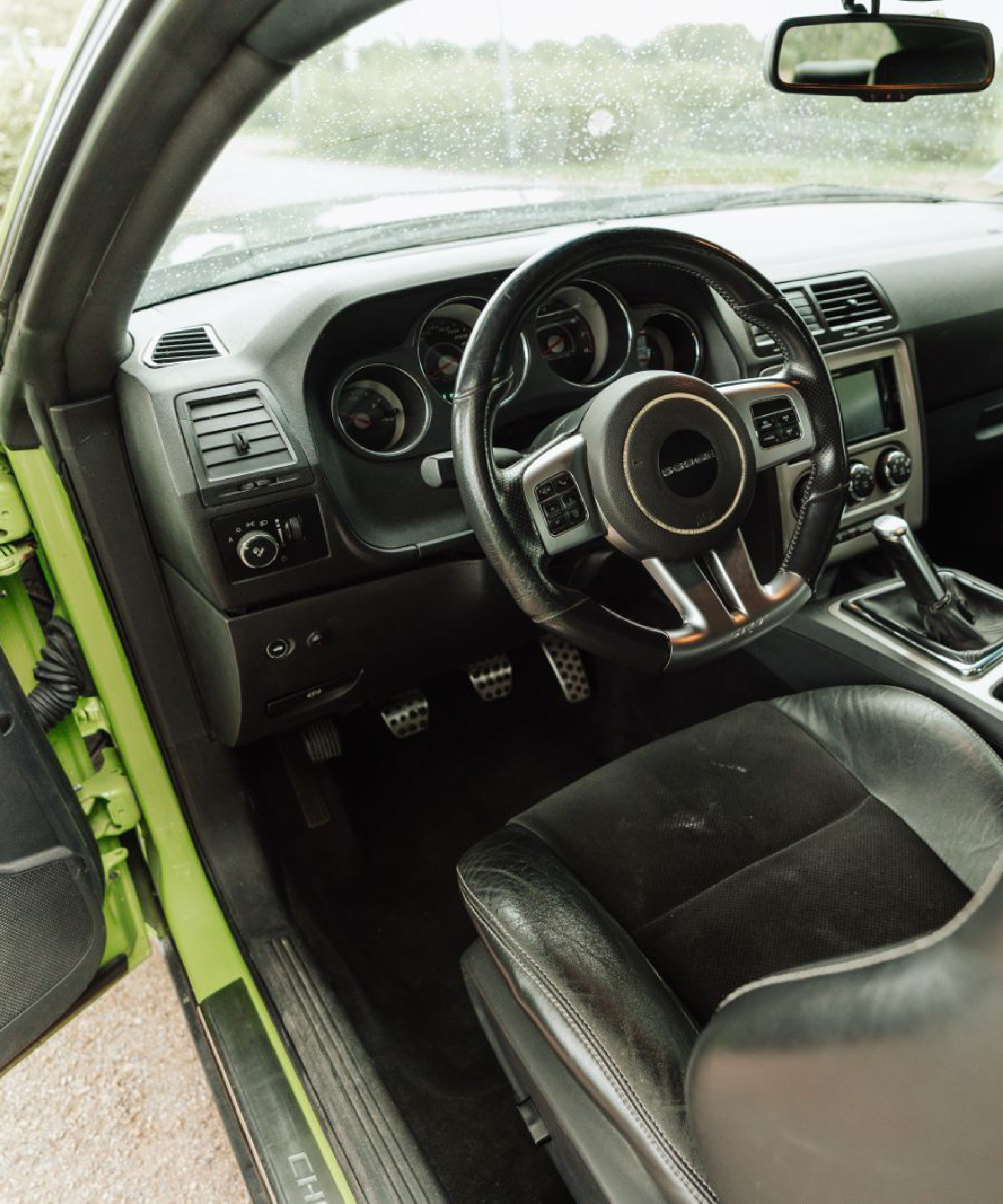 dodge challenger