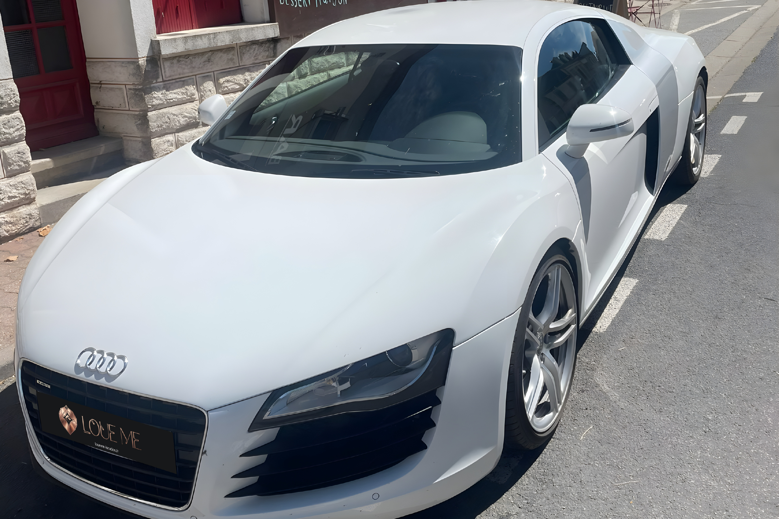 AUDI R8