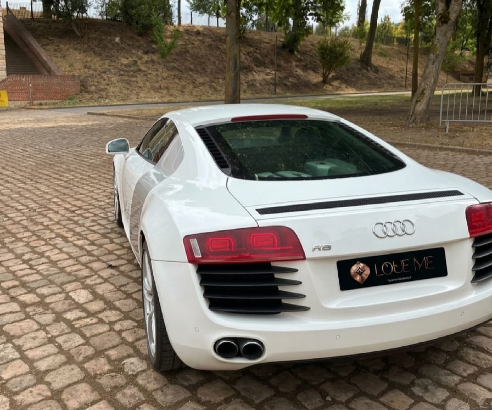 audi r8