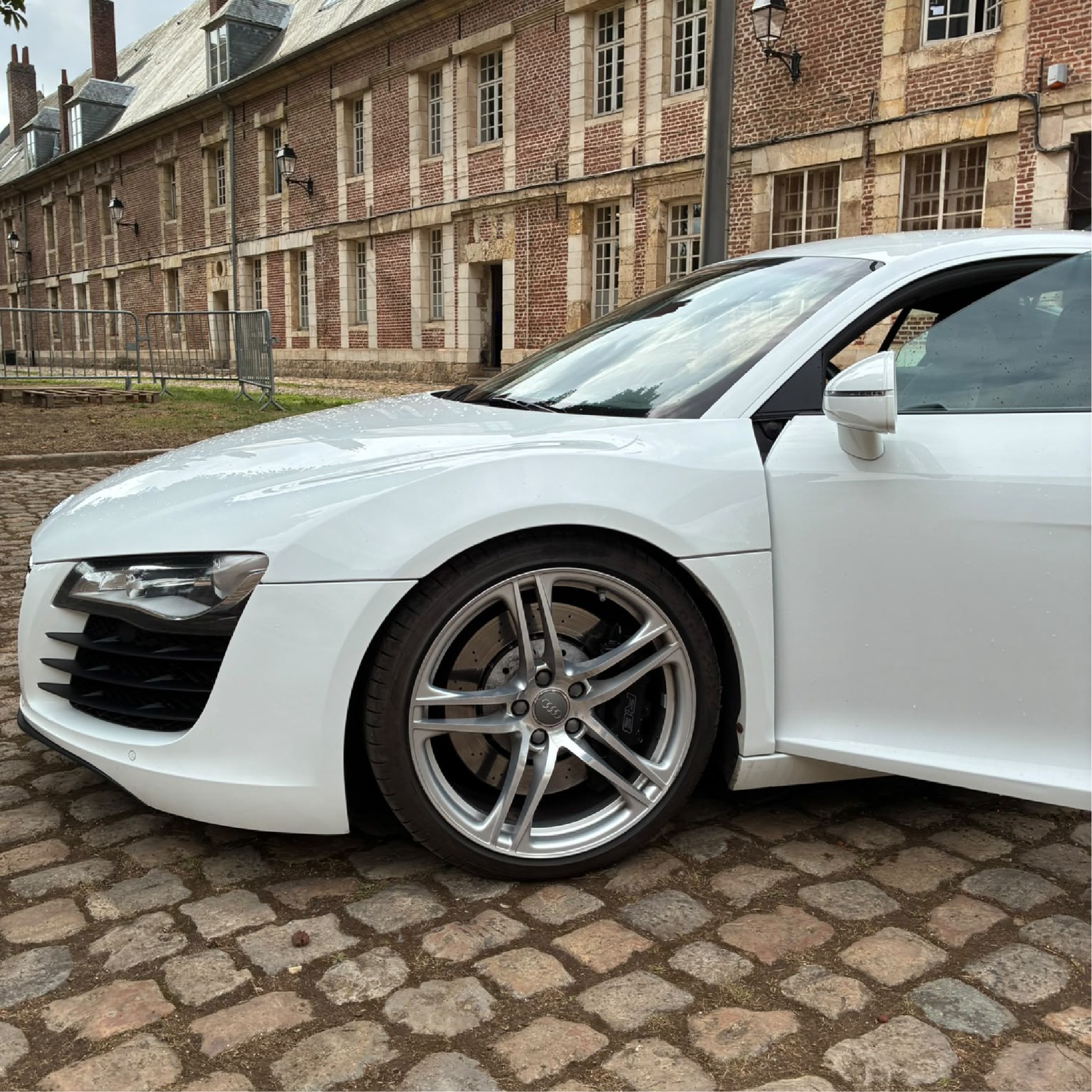 audi r8